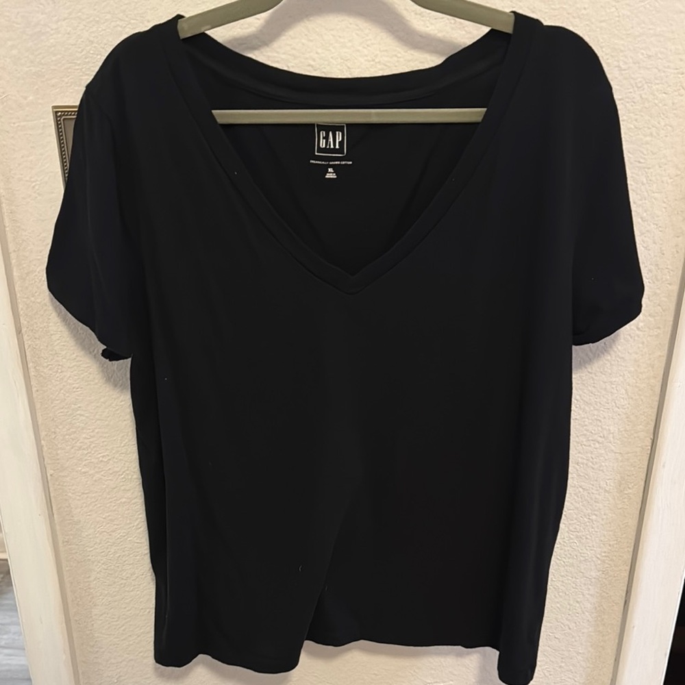 GAP Women's Classic Black Short Sleeve Tee